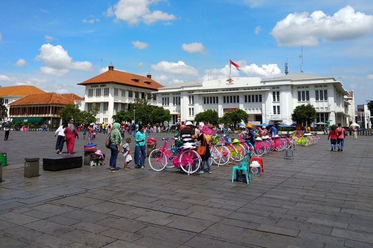 Situasi halaman Museum Fatahillah, Jakarta Barat.