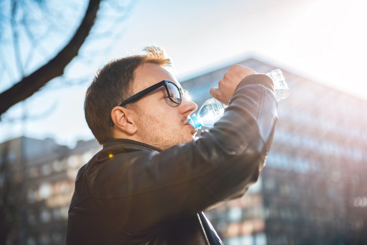 Cuaca Panas Dan Terik Cegah Dehidrasi Dengan Cara Cara Berikut Semua Halaman National Geographic