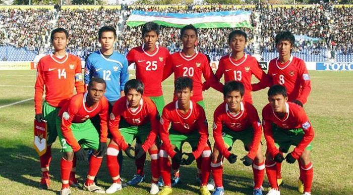 Dedek saat masih menjadi pemain sepak bola