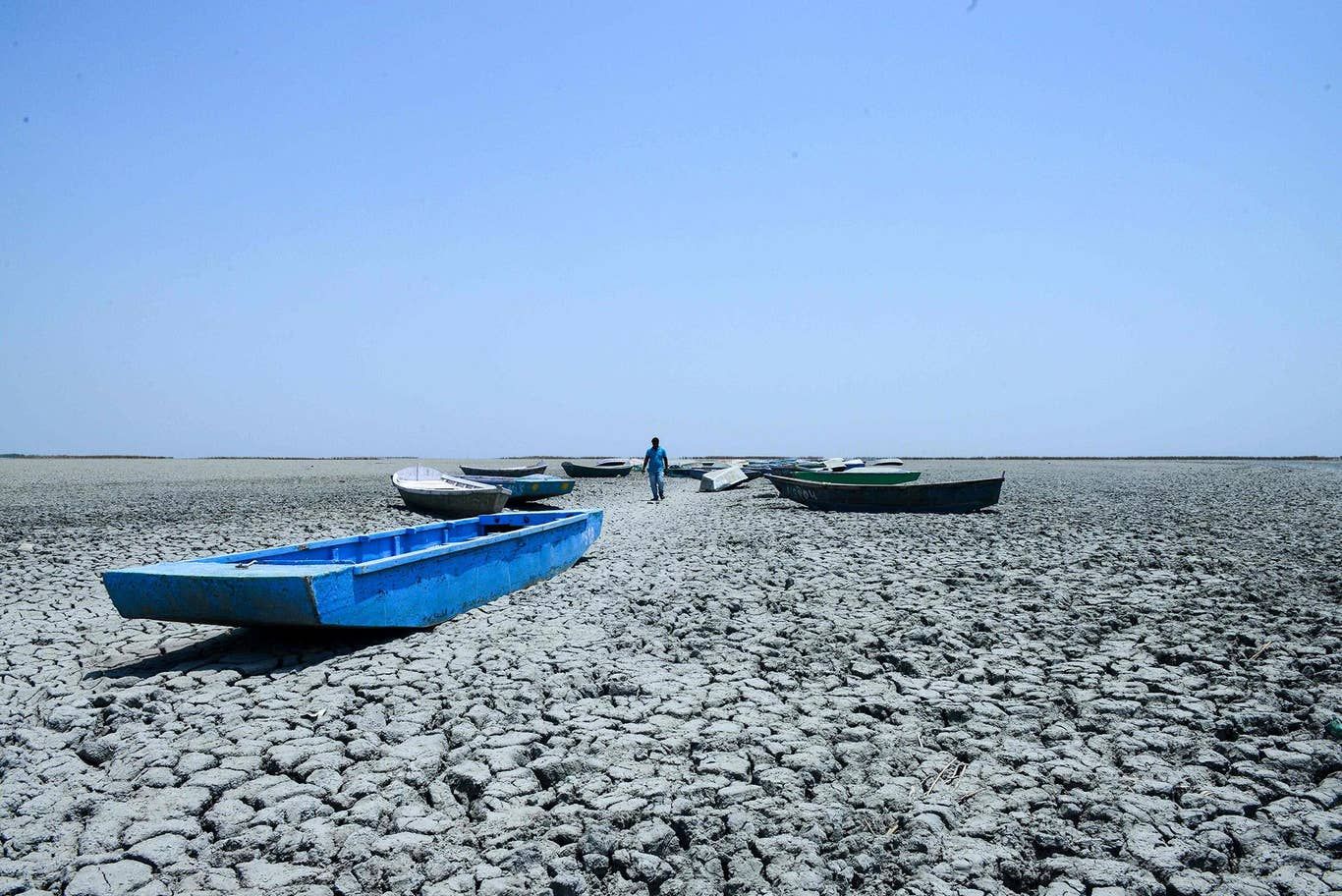Sebuah danau di Gujarat yang mengering