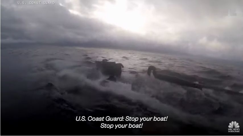 Bak Film Laga, Ini Video Tentara Patroli Laut Kejar dan Tangkap Kapal Selam Penyelundup Narkoba
