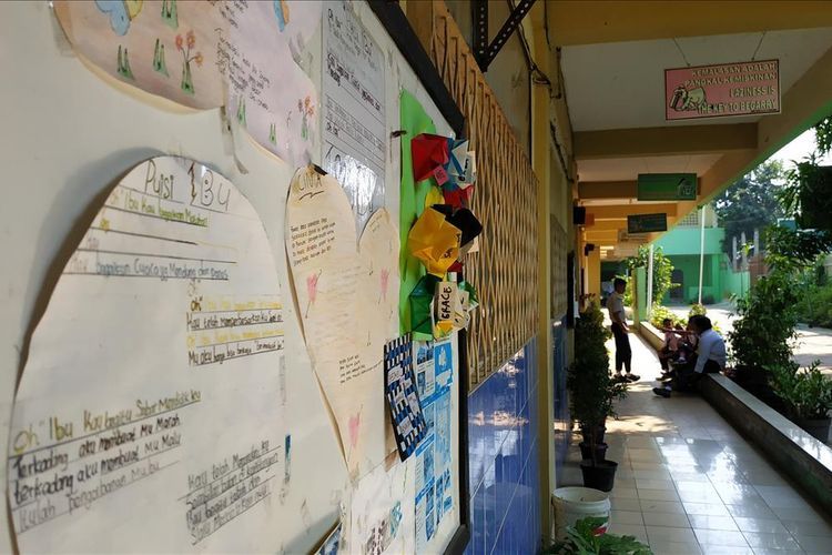 SMP swasta di Perumnas 1 Kayuringin, Bekasi berusaha bertahan dengan jumlah siswa baru yang hanya 1 digit pada tahun ajaran 2019/2020.