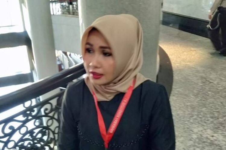 Caleg DPD Dapil NTB Evi Apita Maya di Gedung Mahkamah Konstitusi (MK), Jakarta Pusat, Kamis (18/7/2019). 