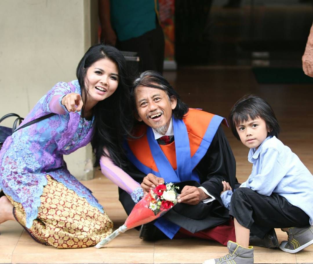 Putra Dari Pelawak Yang Sempat Divonis Hidup Hanya 4 Bulan Ini Sudah Tumbuh Menjadi Praremaja Moms Yuk Intip Potretnya Semua Halaman Nakita