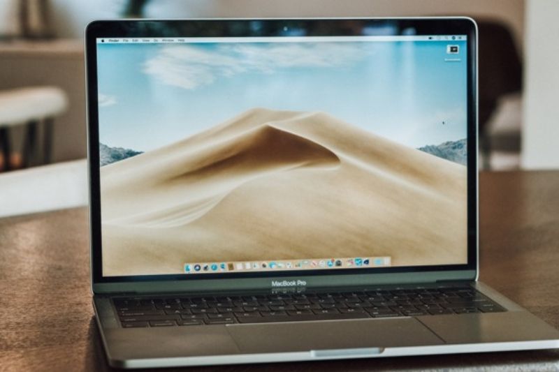 Layar MacBook Pro 13 inci 2019 memiliki kualitas yang sama dengan versi 15 inci