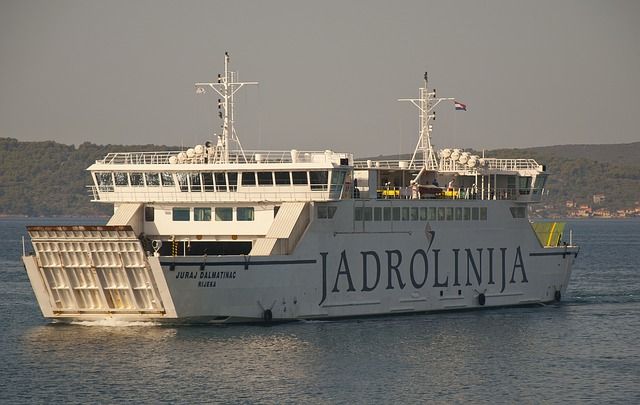 Ilustrasi kapal ferry