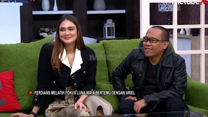 Ekspresi Luna Maya pertama kali saat melihat Anwar adalah Ariel NOAH