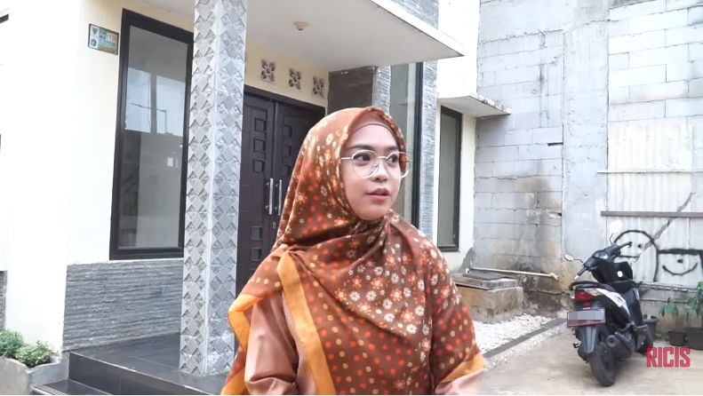 Sempat Pamit, Selegram dan Youtuber Ini Beli Rumah Untuk Investasi