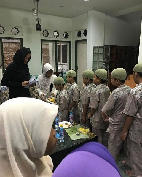 Bagian ruang makan Titi Rajo Bintang