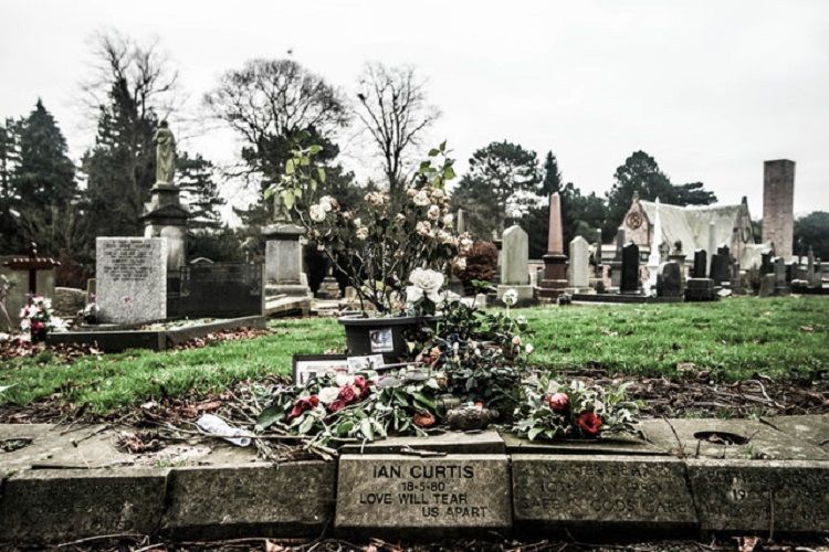 Makam Ian Curtis