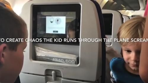Kesal Penerbangannya Tidak Semulus yang Dibayangkan, Pria Ini Rekam Video Anak yang Bertingkah Selama 8 Jam Penerbangan