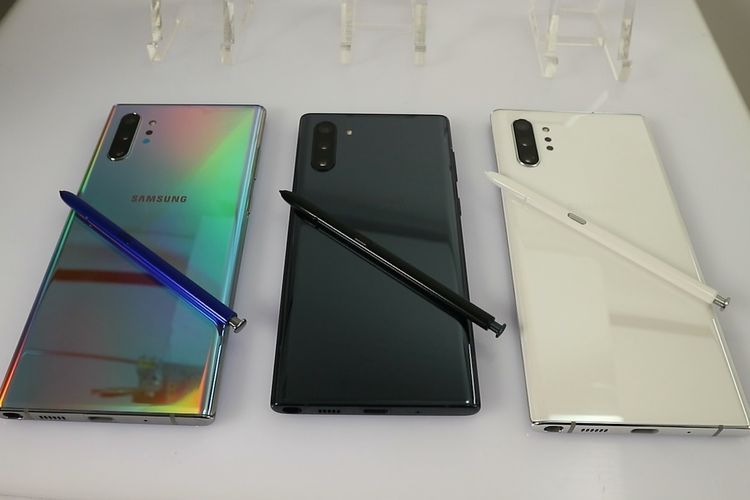 Tampilan Galaxy Note 10 dan Note 10+ beserta dengan S Pen