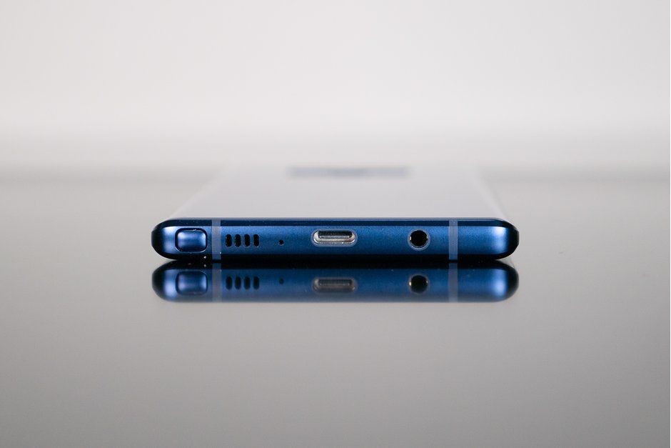 Alasan Samsung Buang Lubang Colokan Earphone di Galaxy Note 10 
