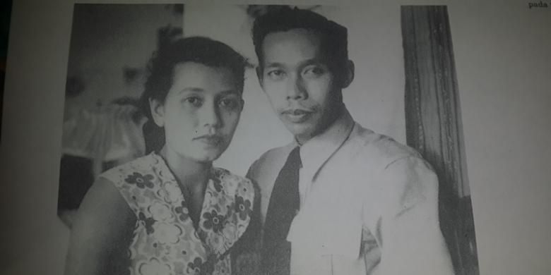 Hoegeng dan istri, Merry Roeslani.