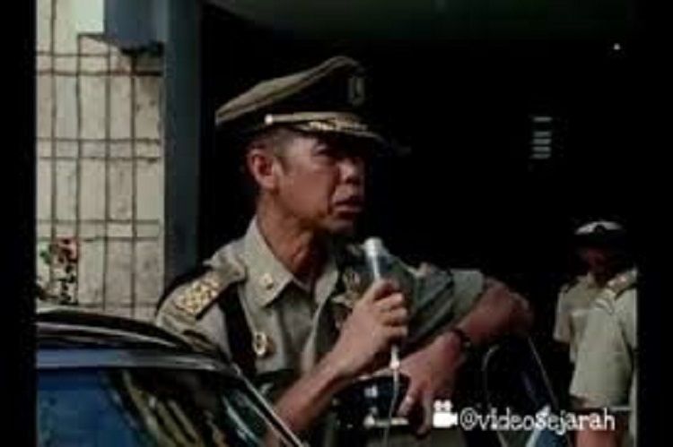 Jenderal Hoegeng.