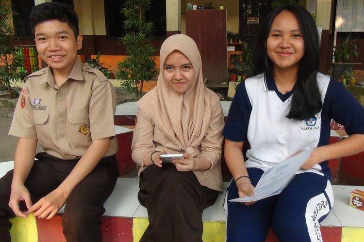Tiga siswa SMAN2 Palangkaraya yang mengharumkan nama Indonesia.