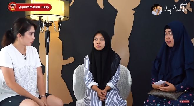 Obrolan pihak salon bersama Ussy Sulistiawaty