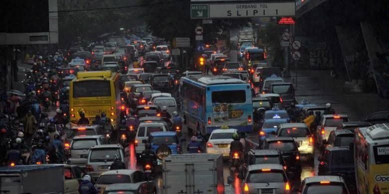 Padatnya volume kendaraan bermotor, sebabkan Jakarta berpolusi tinggi