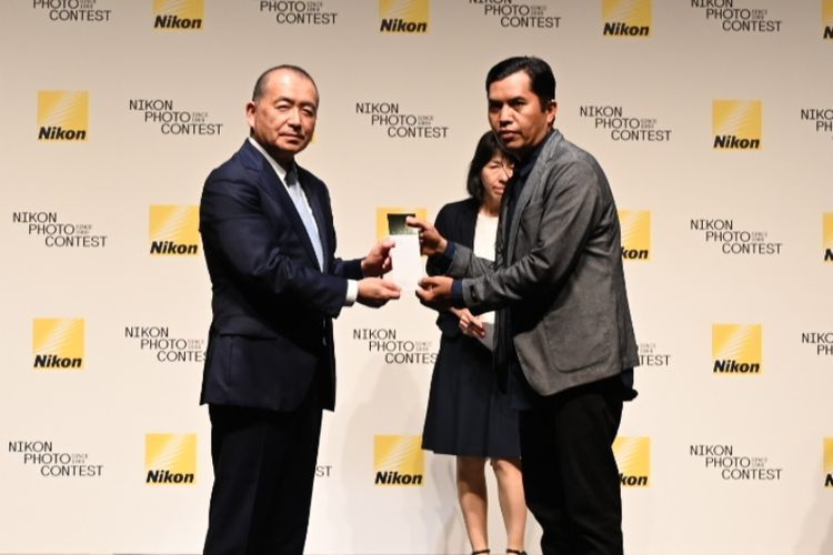 Fotografer Indonesia, Thaib Chaidar menyabet salah satu gelar di ajang fotografi tahunan terbesar, Nikon Photo Contest 2018-2019.