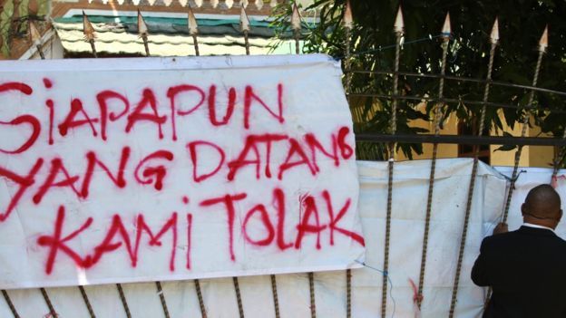 Sejak penangkapan 17 Agustus lalu, penghuni asrama Kamasan menutup diri. LBH Surabaya menyebut para mahasiswa Papua menghindari ancaman keselamatan diri mereka.