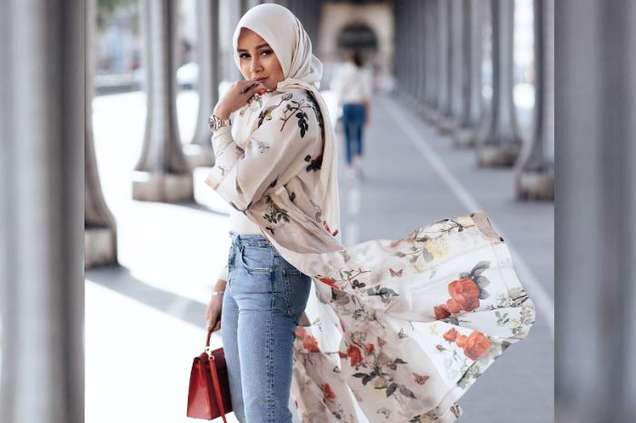 Style Hijab Mewah Ala Olla Ramlan Padukan Sepaket Fashion Item Branded Total Harga Lebih Dari 300 Juta Rupiah Semua Halaman Stylo Style Hijab Mewah Ala Olla Ramlan Padukan Sepaket Fashion Item Branded Total Harga Lebih Dari 300 Juta Rupiah Semua Halaman Stylo