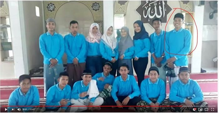 Foto Fadlul Rohman bersama remaja masjid di Jakarta
