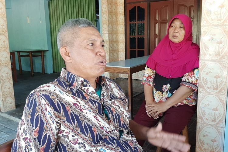 Joko Priyono Orang tua Ginanjar Nugraha Atmaji siswa SMK N 1 Sanden, Bantul, yang Hilang Kontak Sampai saat ini.