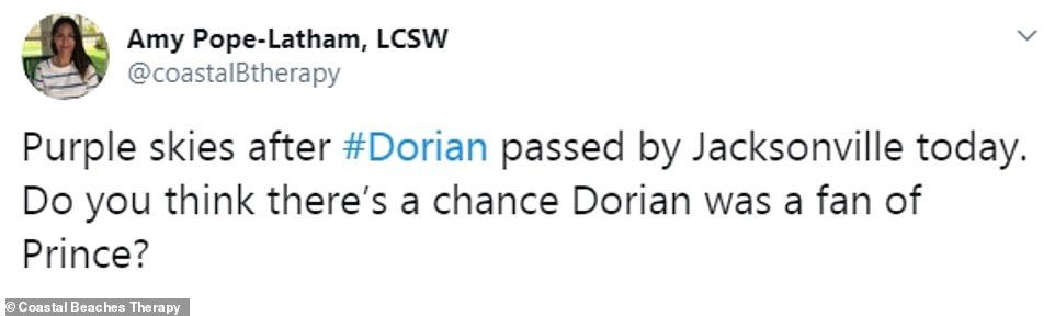 Seorang pengguna Twitter mencuit tentang langit ungu setelah Badai Dorian