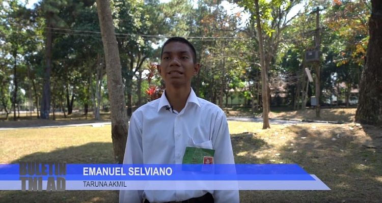 Emanuel Selviano, penjual cilok yang berhasil lulus seleksi Taruna Akmil.