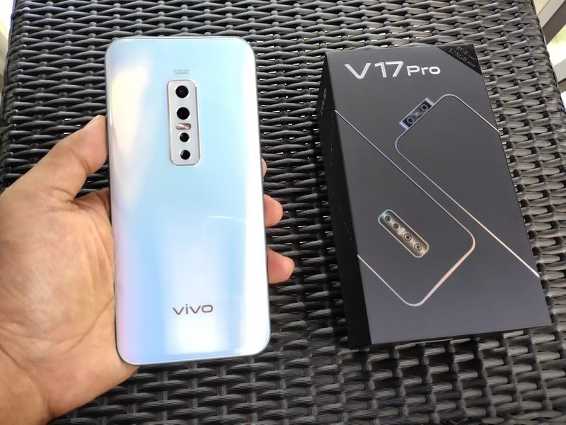 VIVO V17 Pro warna Silk White