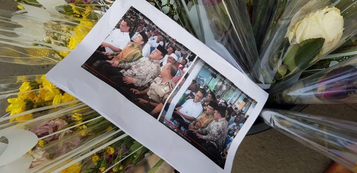 Foto Ketua KPK terpilih Firli Bahuri, yang sebelumnya menjabat Deputi Bidang Penindakan KPK saat bertemu dengan Tuanku Guru Bajang Zainul Majdi yang saat itu menjabat Gubernur Nusa Tenggara Barat.