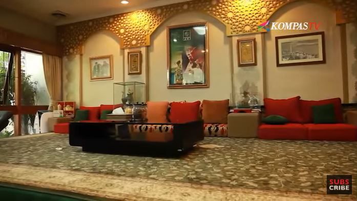 Ruang tamu bergaya Morocco