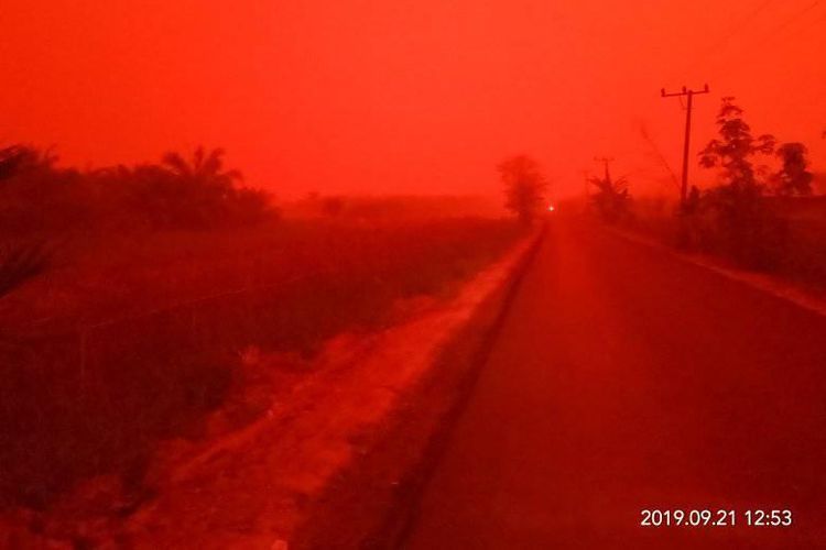 Fenomena langit merah di Muaro Jambi