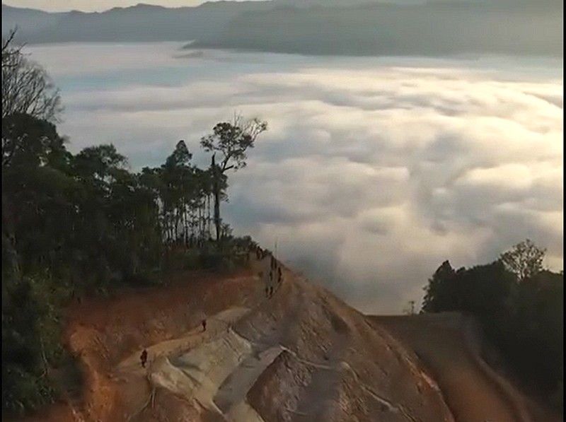 Indahnya Negeri di Atas Awan Citorek Banten