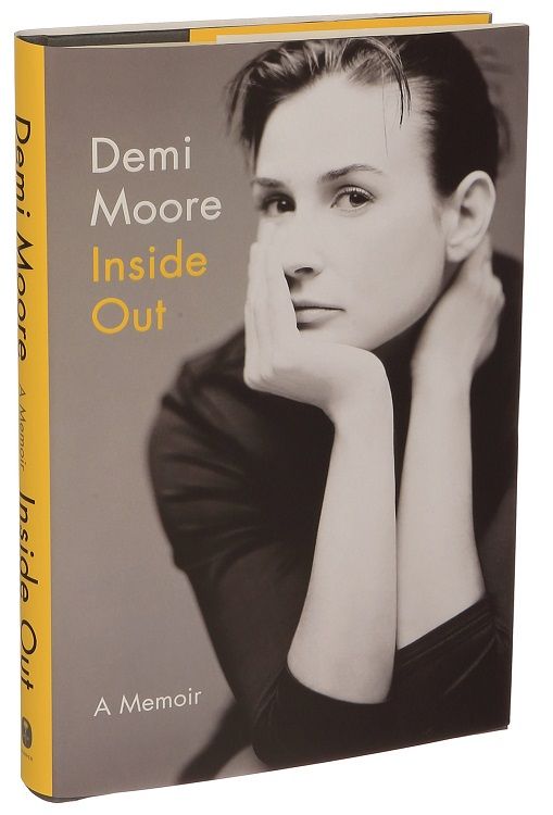 Buku Memoir Demi Moore yang berjudul 'Inside Out'.