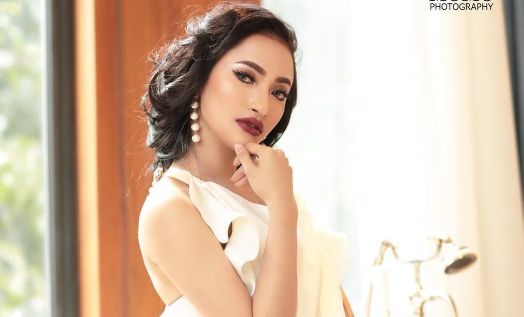 Membahas Profil Amel Alvi Ig Terlengkap