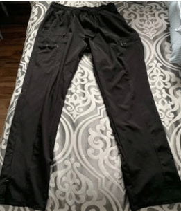 Celana panjang yang dibeli Peyton di Walmart