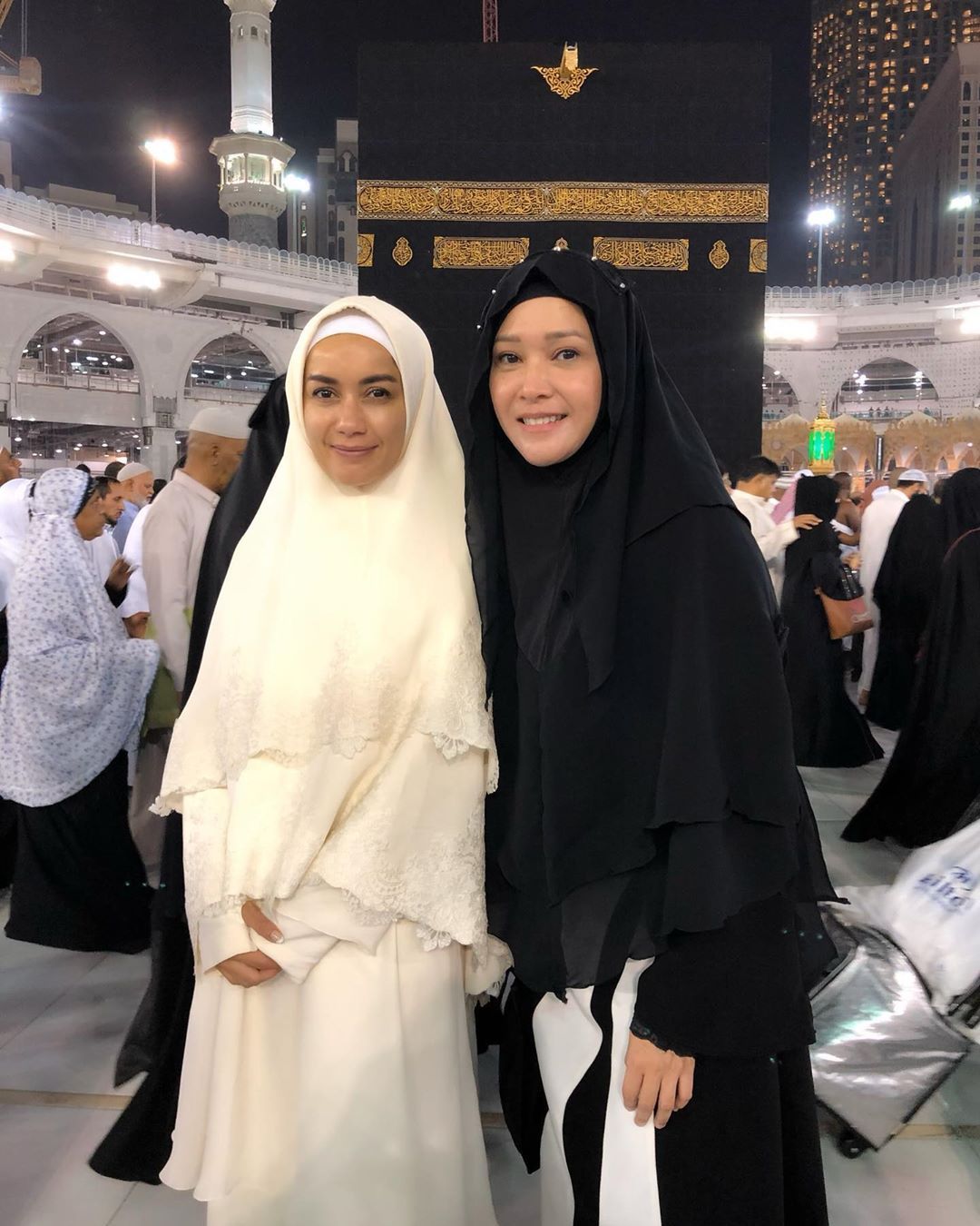 Maia Estianty bersama tante Nia Ramadhani, Gaby Bakrie.