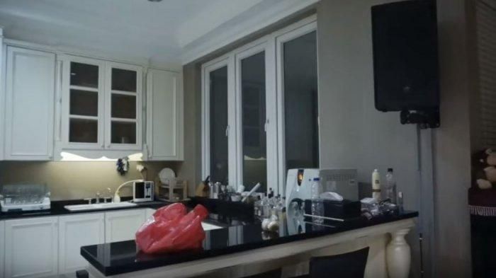 Dapur di rumah Mimin Tukang Ojek Pengkolan 