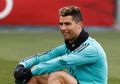 Aktris Indonesia Ini Ketemu dan Foto Bareng Cristiano Ronaldo!