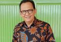 Unggah Foto Dikelilingi 6 Cucu, Roy Marten Banjir Doa dan Pujian