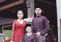 Dukung Putranya Pentas, BCL Sampai Ikut Naik ke Atas Panggung!
