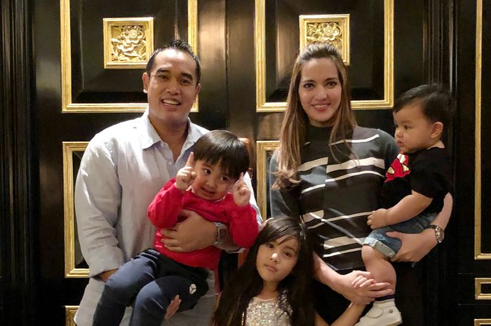 Finding a caregiver who slept with his child, Ardi Bakrie immediately informed Nia Ramadhani