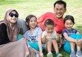 Anaknya Mandi di Toilet Umum, Zaskia Mecca Justru Mengaku Bangga! Kenapa?
