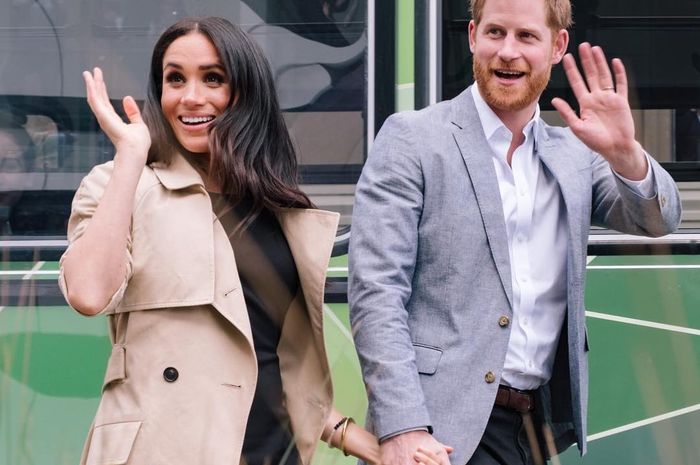 Momen gandengan tangan Pangeran Harry dan Meghan Markle saat mengunjungi Australia