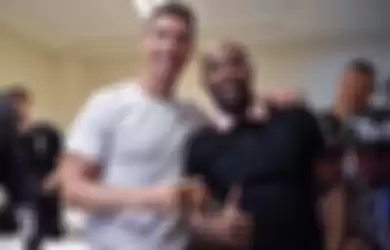 Cristiano Ronaldo bersama Floyd Mayweather