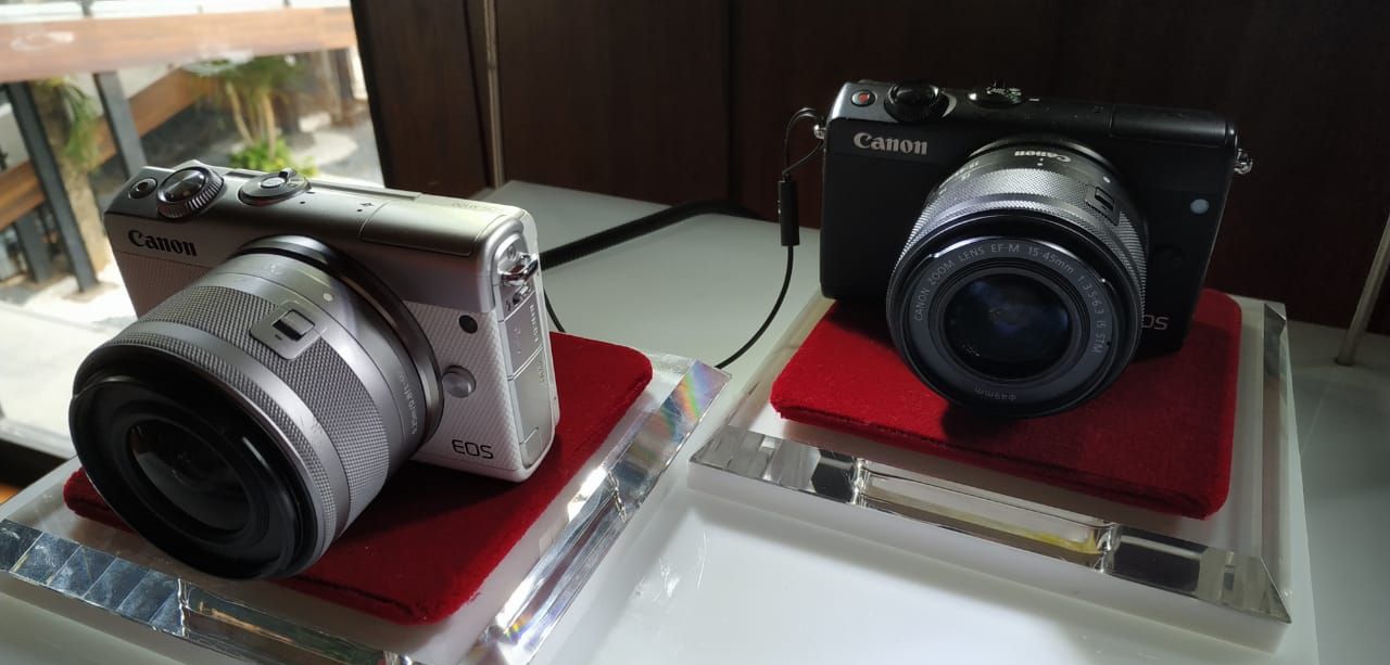 Mirrorless Canon M100