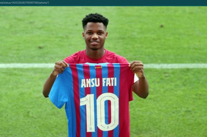 Ansu Fati resmi mewarisi nomor punggung Lionel Messi, 10 di Barcelona.