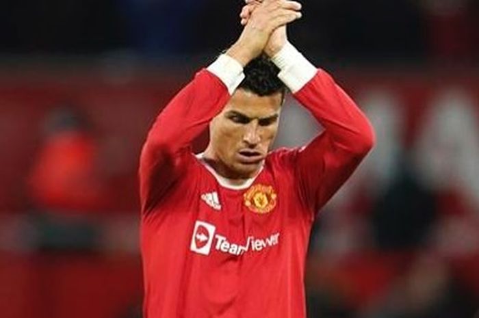 Megabintang Manchester United, Cristiano Ronaldo minta maaf atas amukannya yang melukai bocah yang memiliki gangguang mental usai laga melawan Everton.