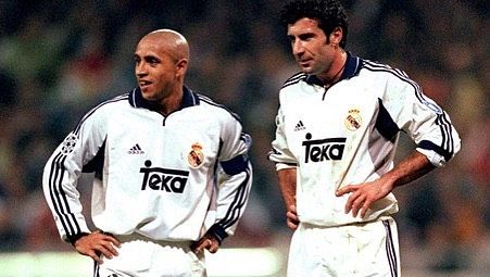 Roberto Carlos (kiri) bersama Luis Figo (kanan)
